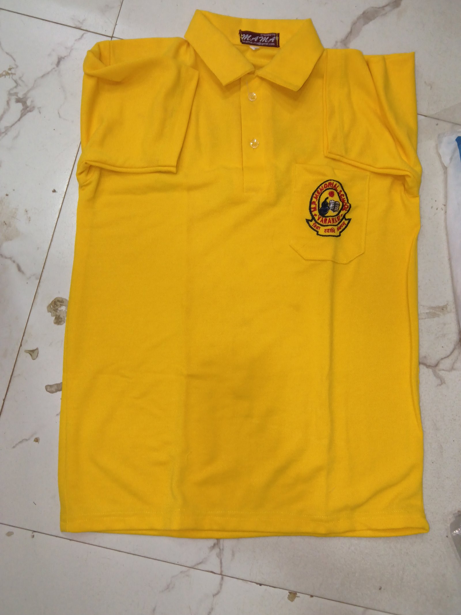 T-SHIRT yellow